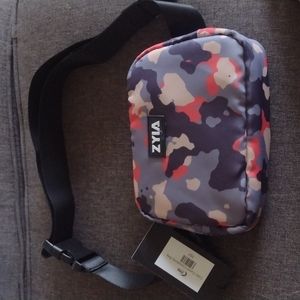 Zyia crossbody bag